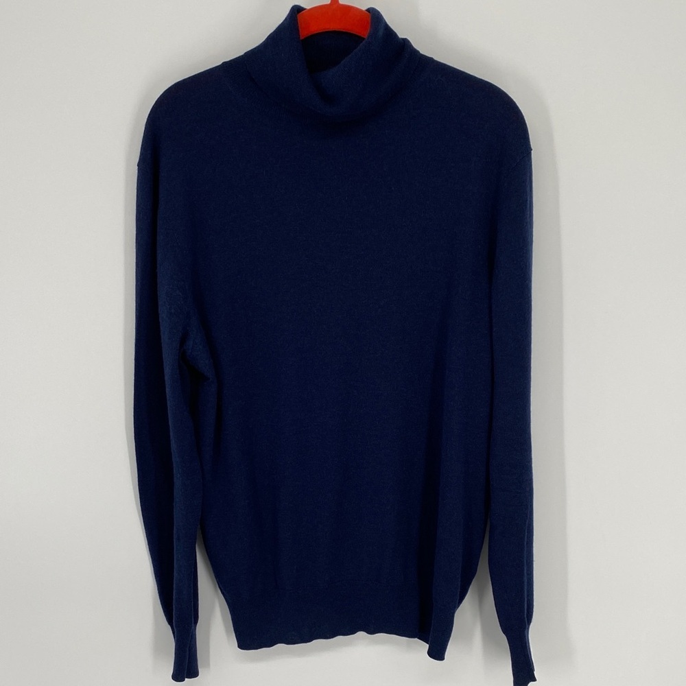 Neiman Marcus Cashmere Blend Deep Blue Turtleneck Sweater Size Medium
